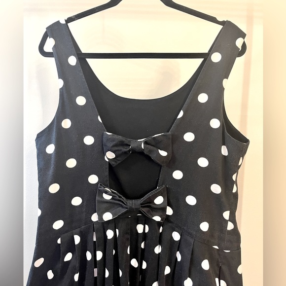 Betsey Johnson (2010s) size 14 polka dot party dress with bow detail on back - Picture 3 of 9